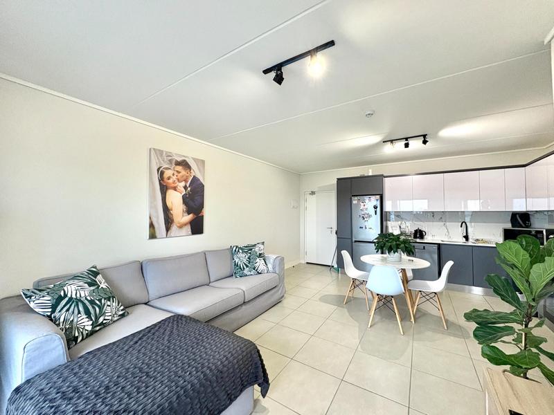 To Let 2 Bedroom Property for Rent in Somerset West Western Cape